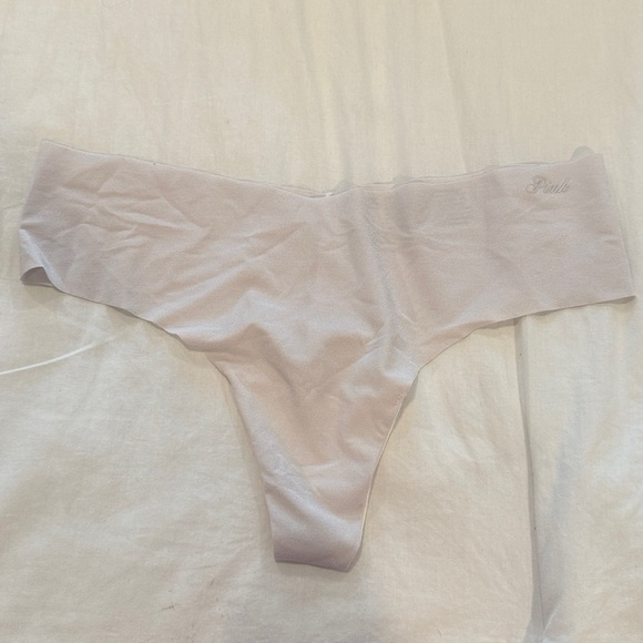 Pink by Victoria’s Secret no show thong M - Picture 4 of 6